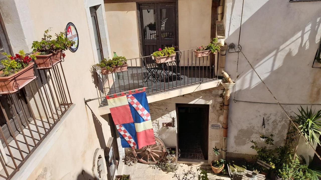 Case-Grotte Degli Avi, Esperienza Abitativa In Grotta Modica Kültér fotó