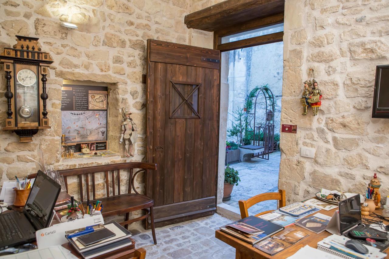 Case-Grotte Degli Avi, Esperienza Abitativa In Grotta Modica Kültér fotó