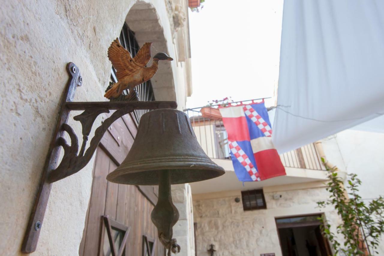 Case-Grotte Degli Avi, Esperienza Abitativa In Grotta Modica Kültér fotó
