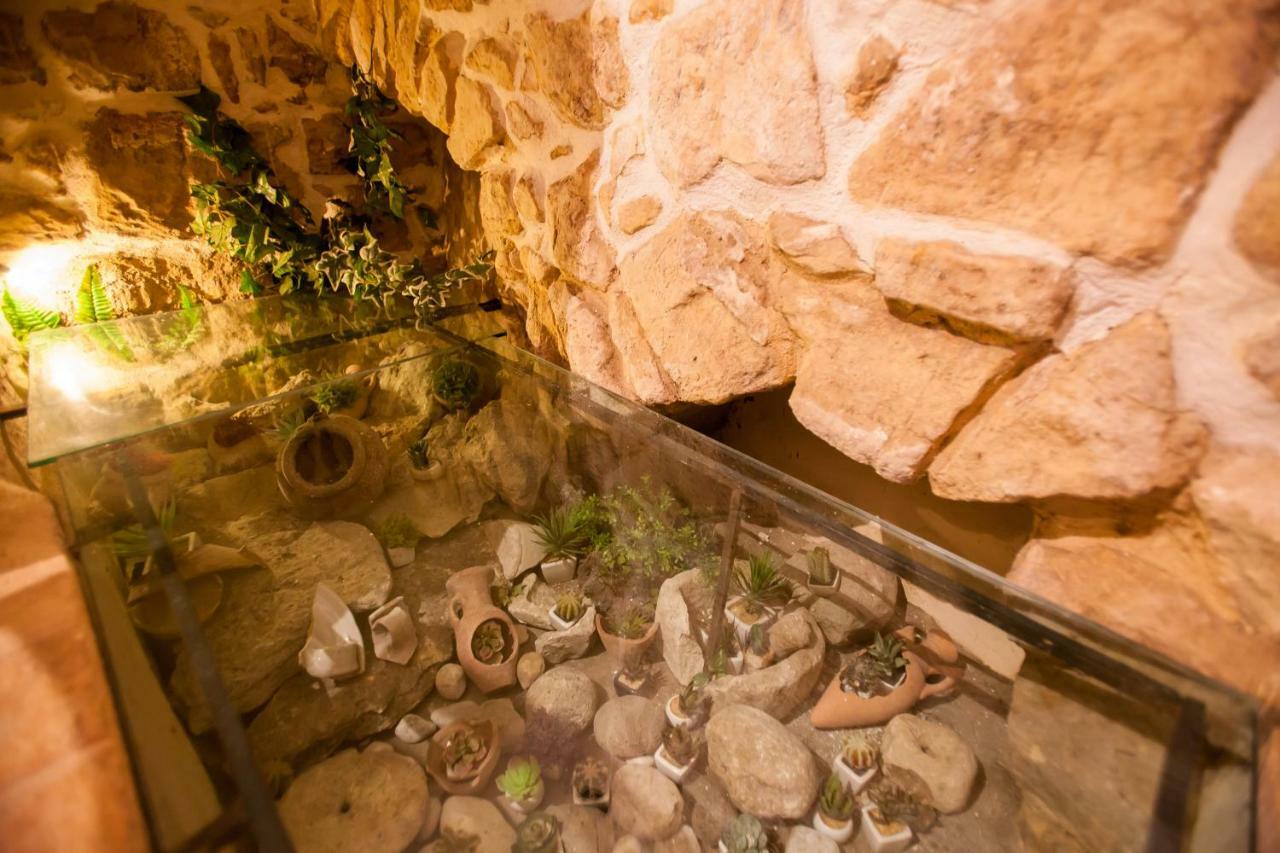 Case-Grotte Degli Avi, Esperienza Abitativa In Grotta Modica Kültér fotó