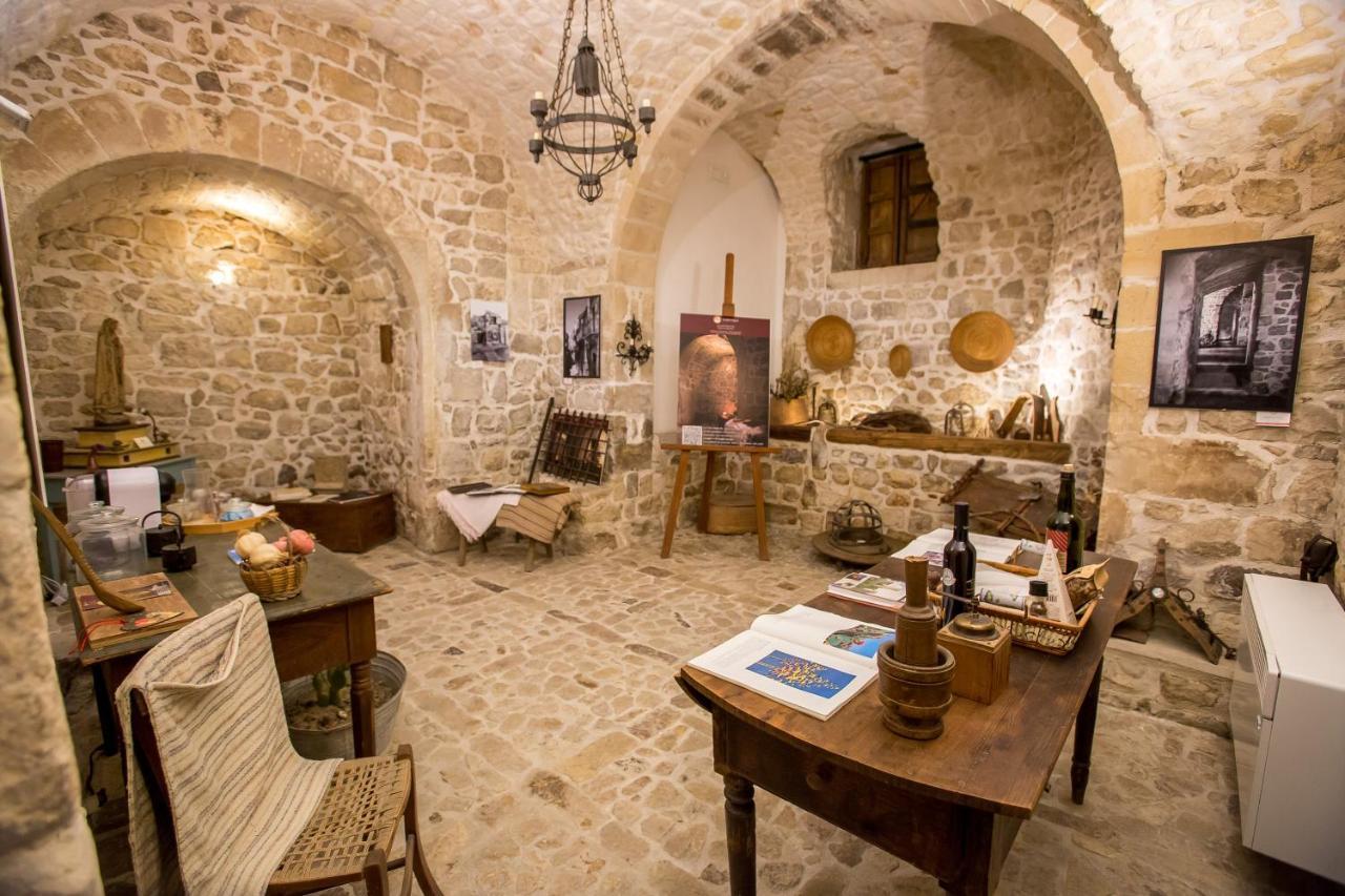 Case-Grotte Degli Avi, Esperienza Abitativa In Grotta Modica Kültér fotó