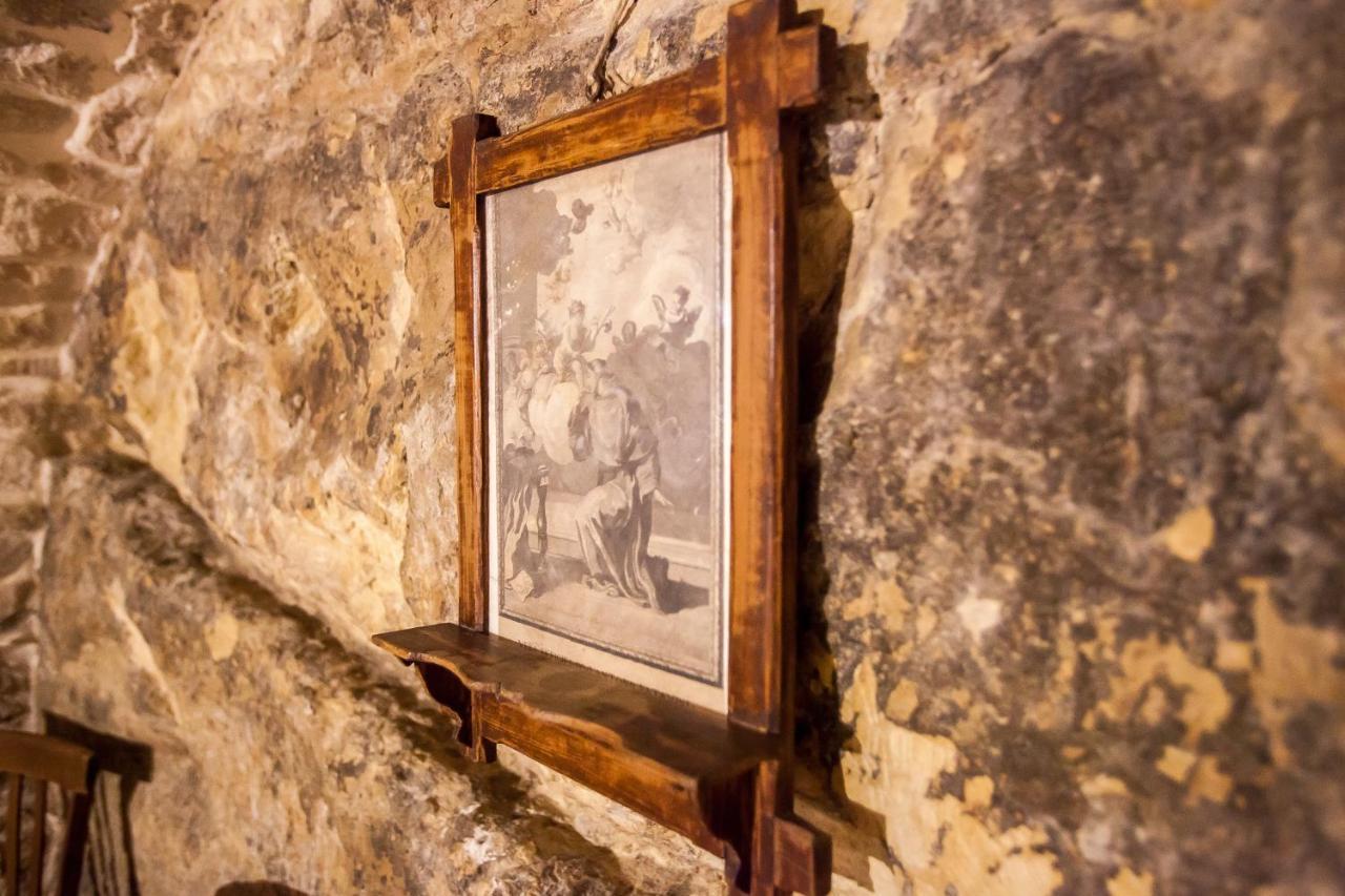 Case-Grotte Degli Avi, Esperienza Abitativa In Grotta Modica Kültér fotó